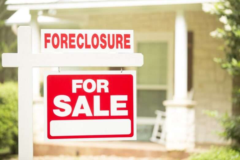 What's the Fastest Way to Sell My Oakland House When Facing Foreclosure?